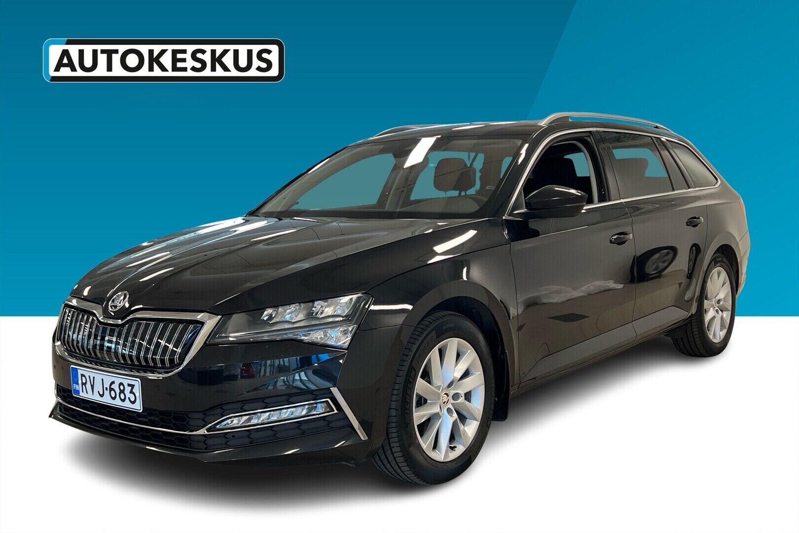 Skoda Superb iso kuva 0