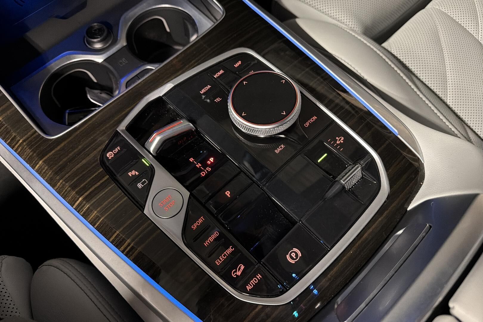 BMW X5 iso kuva 38
