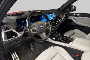 BMW X5 esikatselu 8