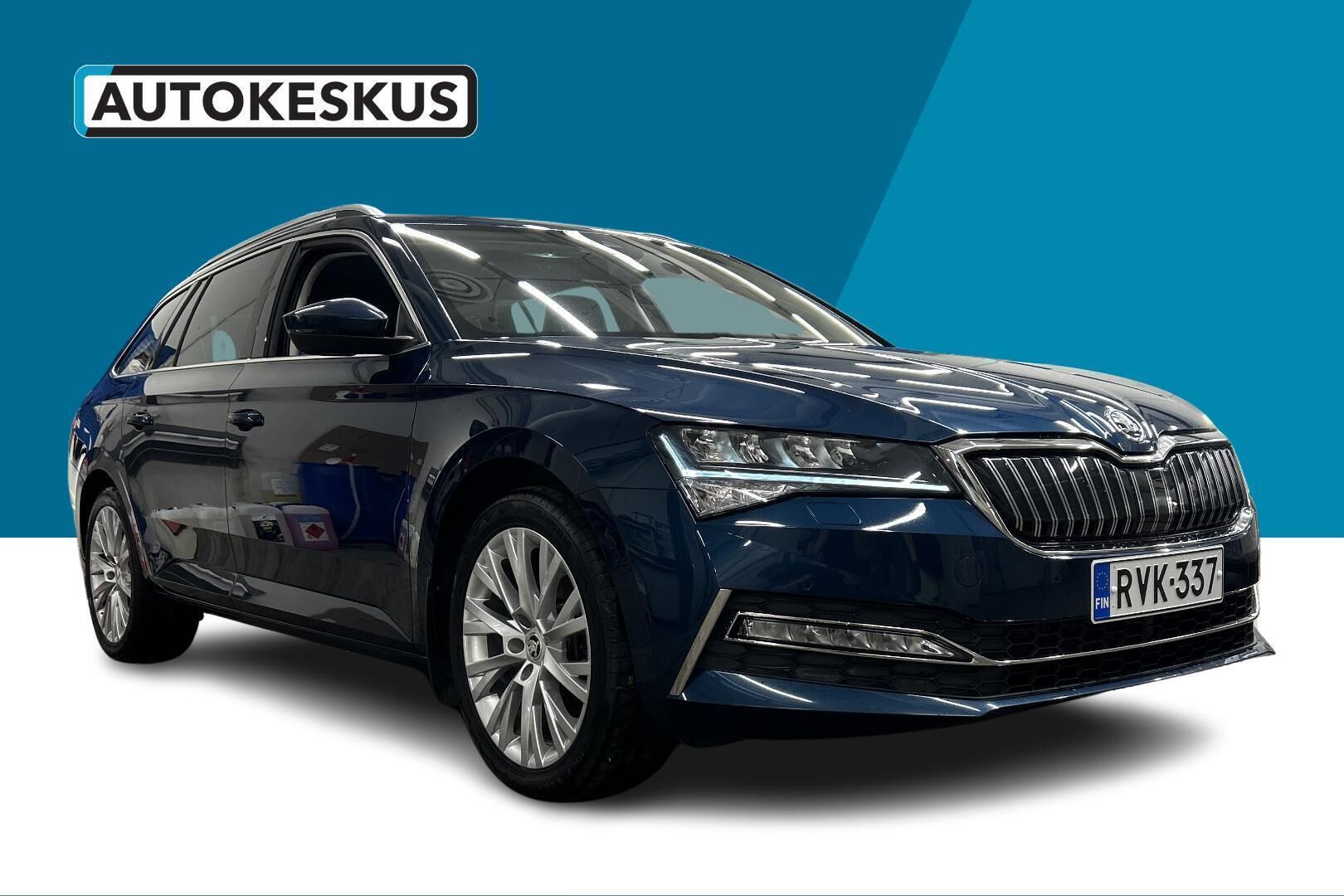 Skoda Superb iso kuva 9