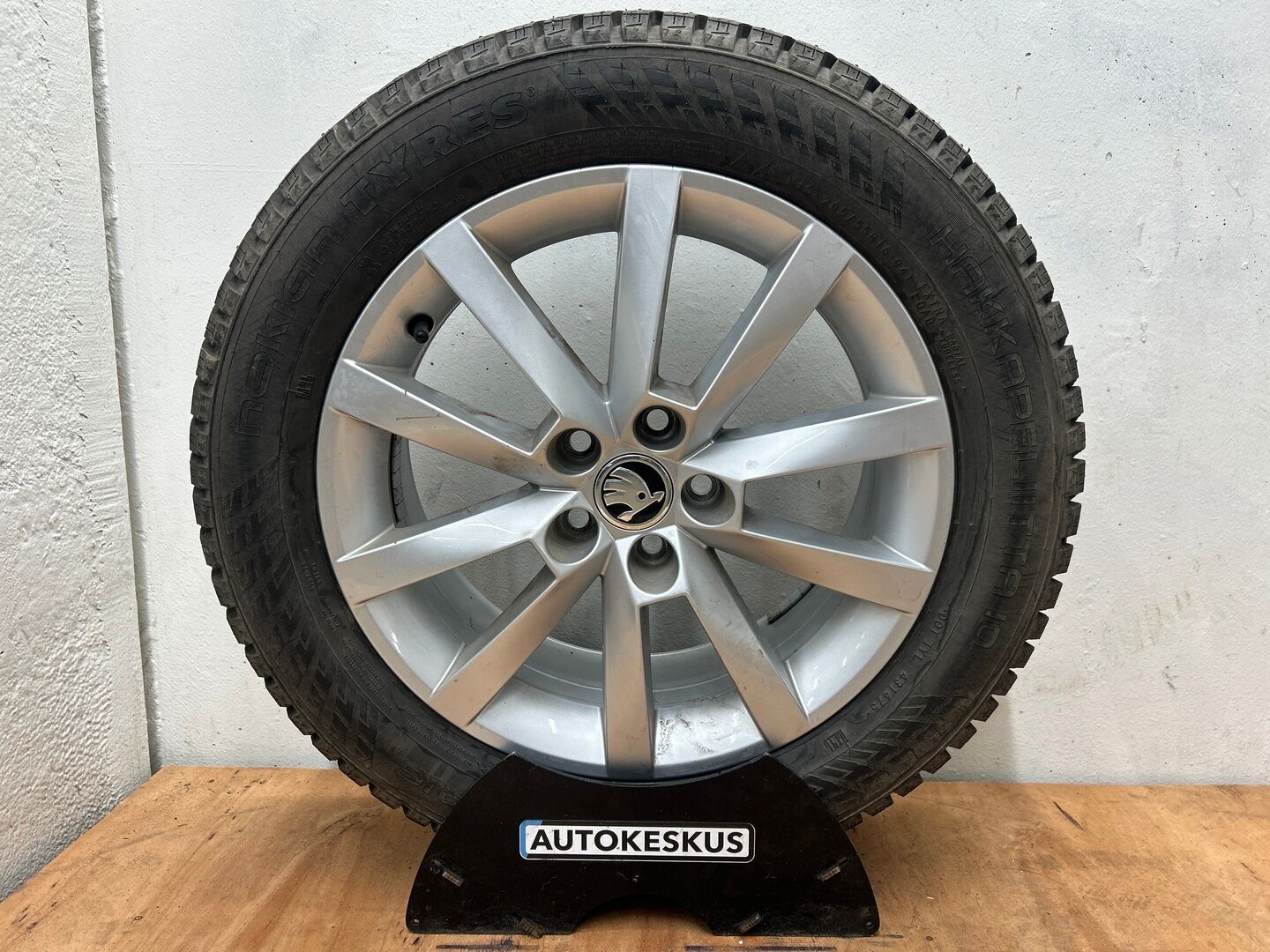 Skoda Scala iso kuva 13