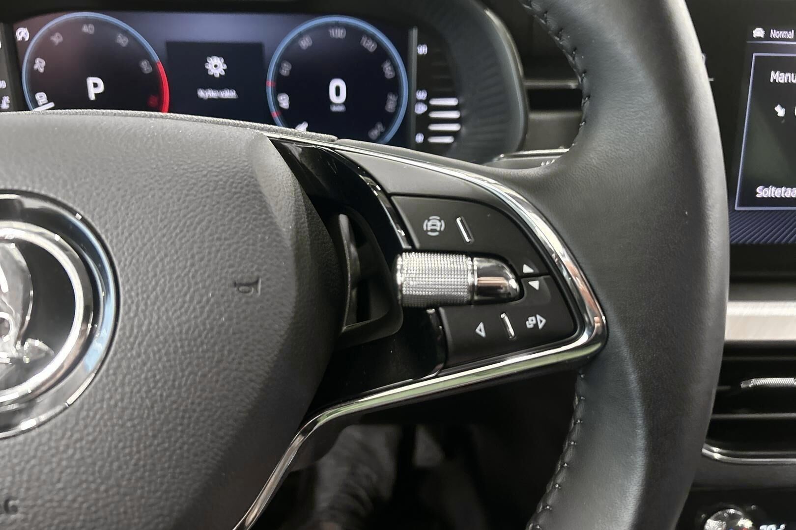 Skoda Scala iso kuva 16