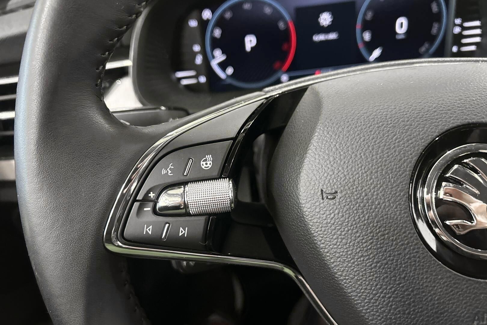 Skoda Scala iso kuva 17