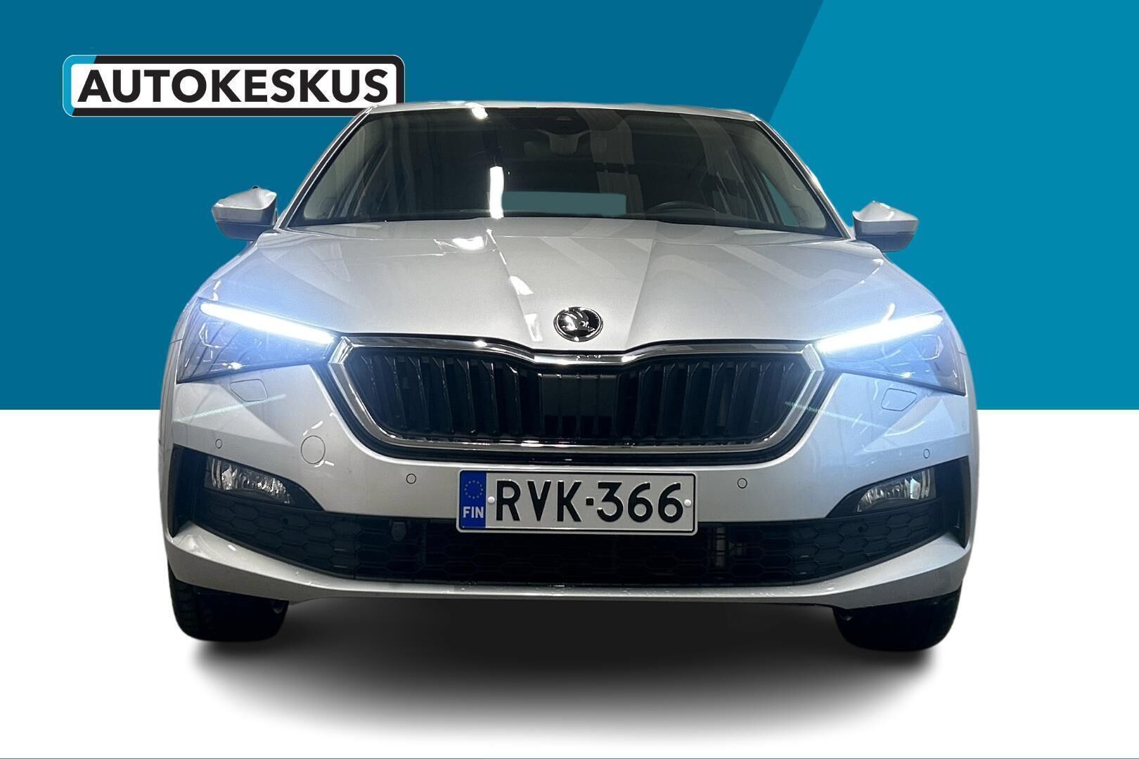 Skoda Scala iso kuva 2