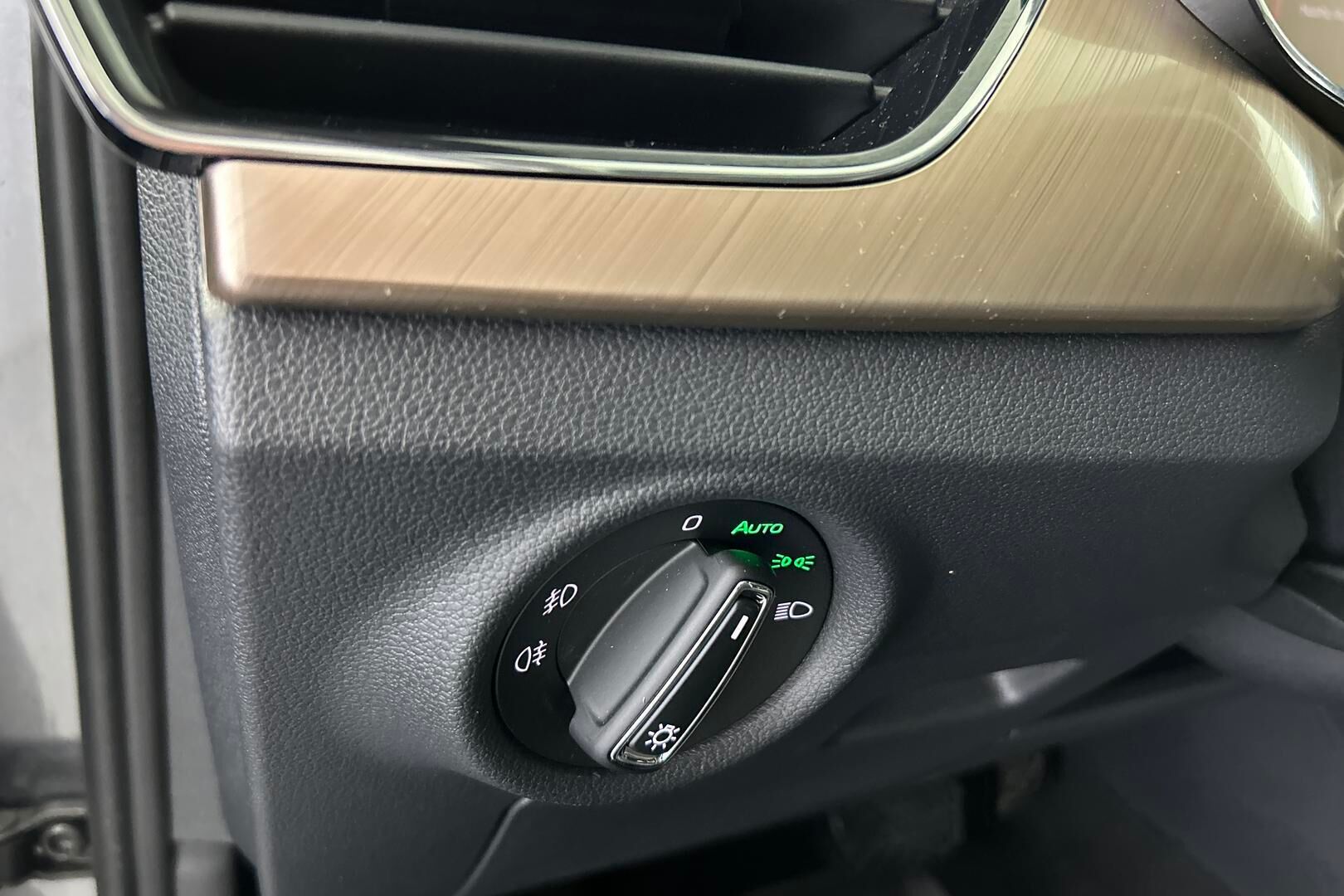 Skoda Scala iso kuva 15