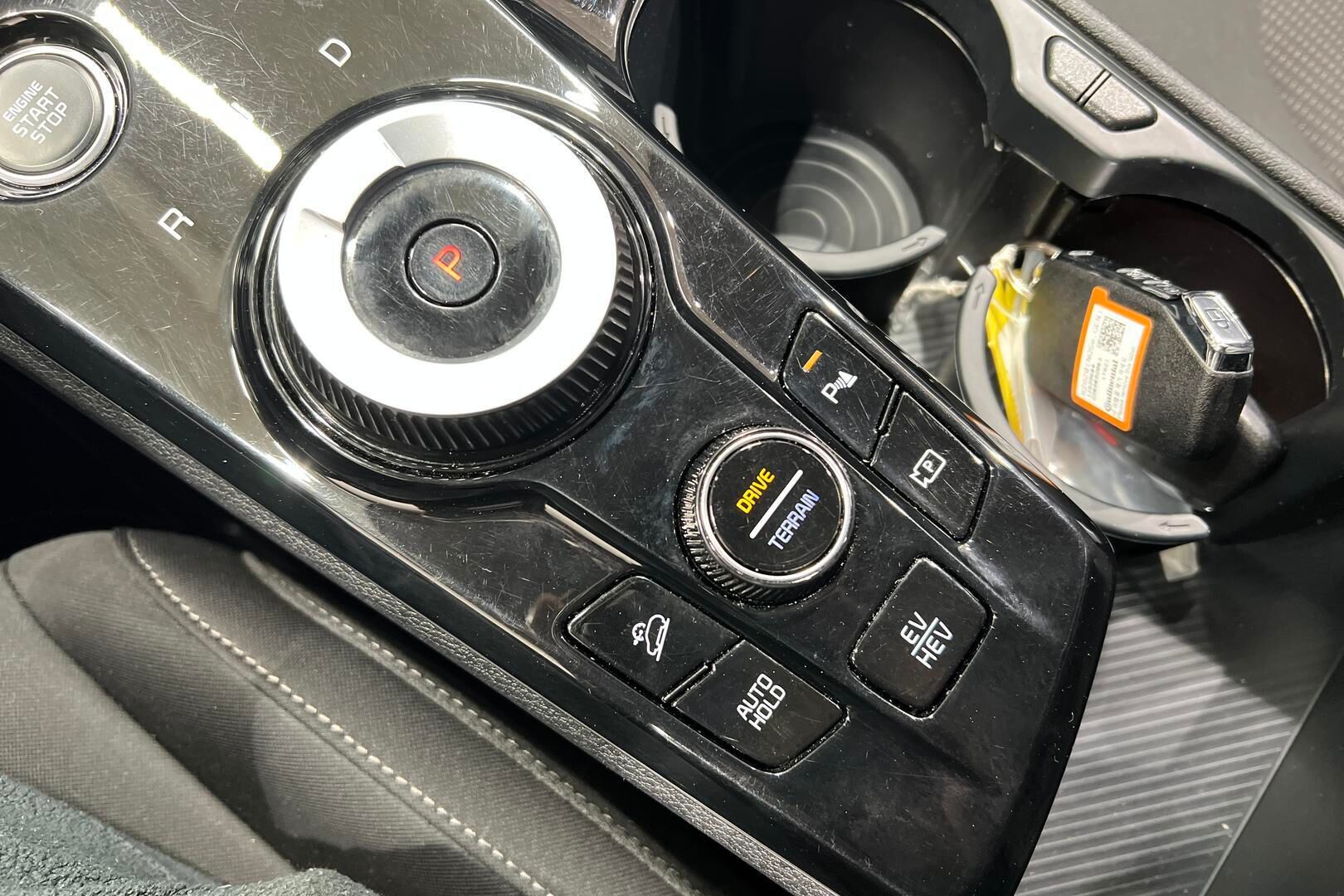 Kia Sportage iso kuva 17