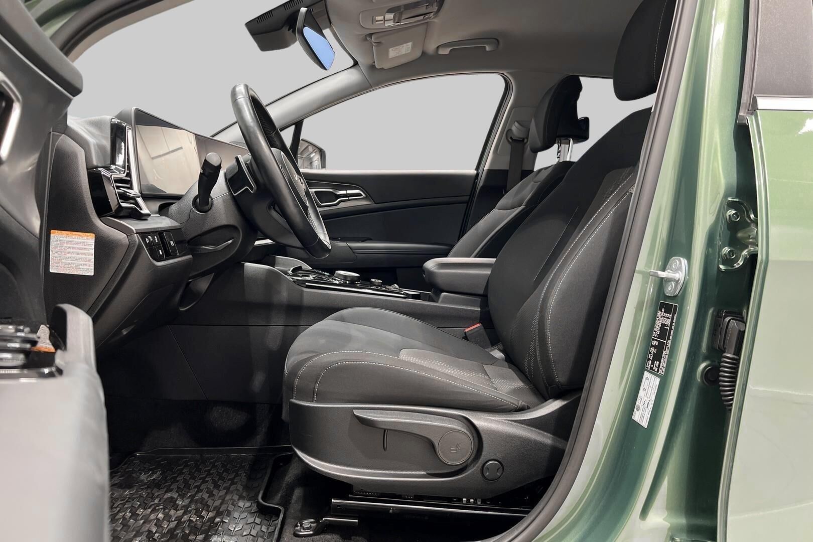 Kia Sportage iso kuva 8