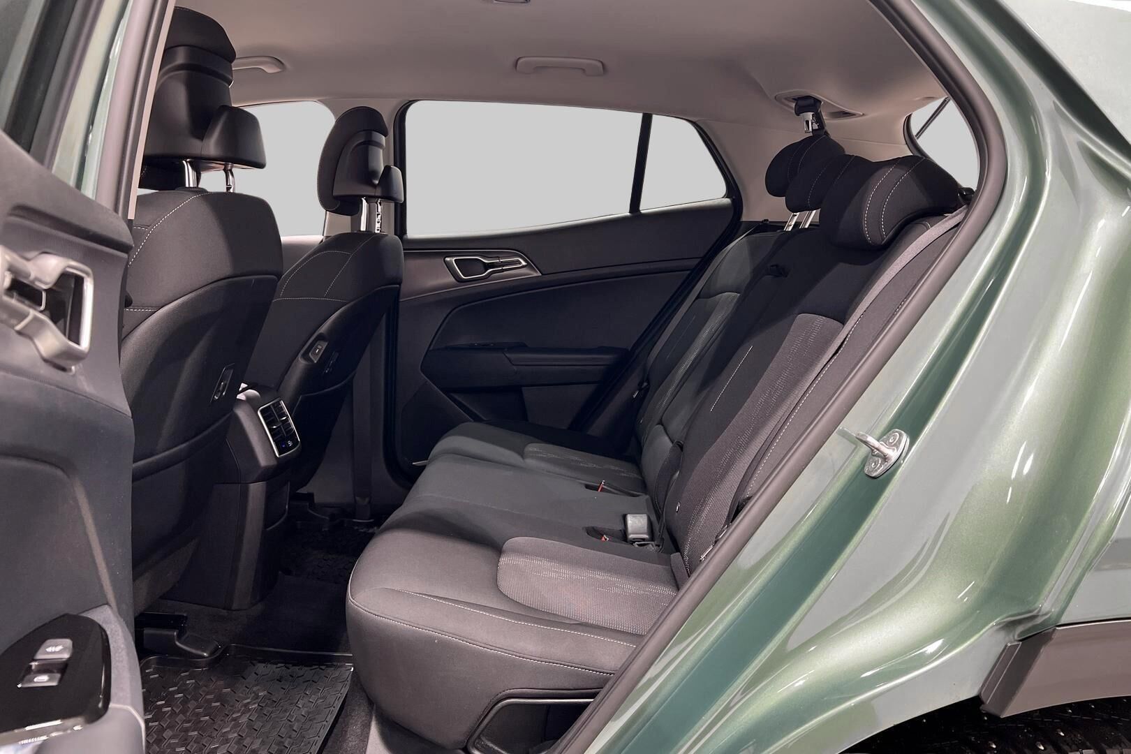 Kia Sportage iso kuva 9