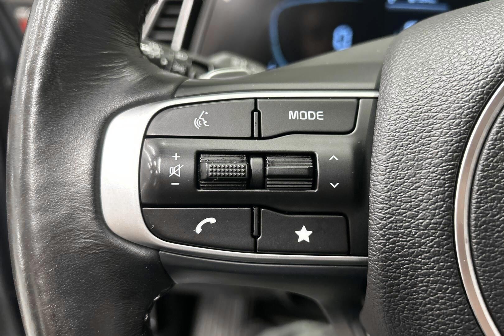 Kia Sportage iso kuva 11