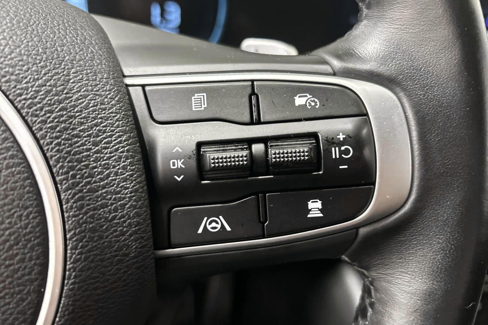 Kia Sportage iso kuva 12