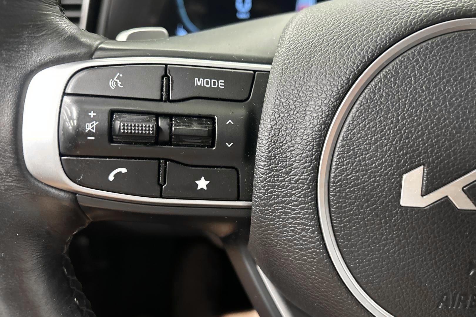 Kia Sportage iso kuva 18