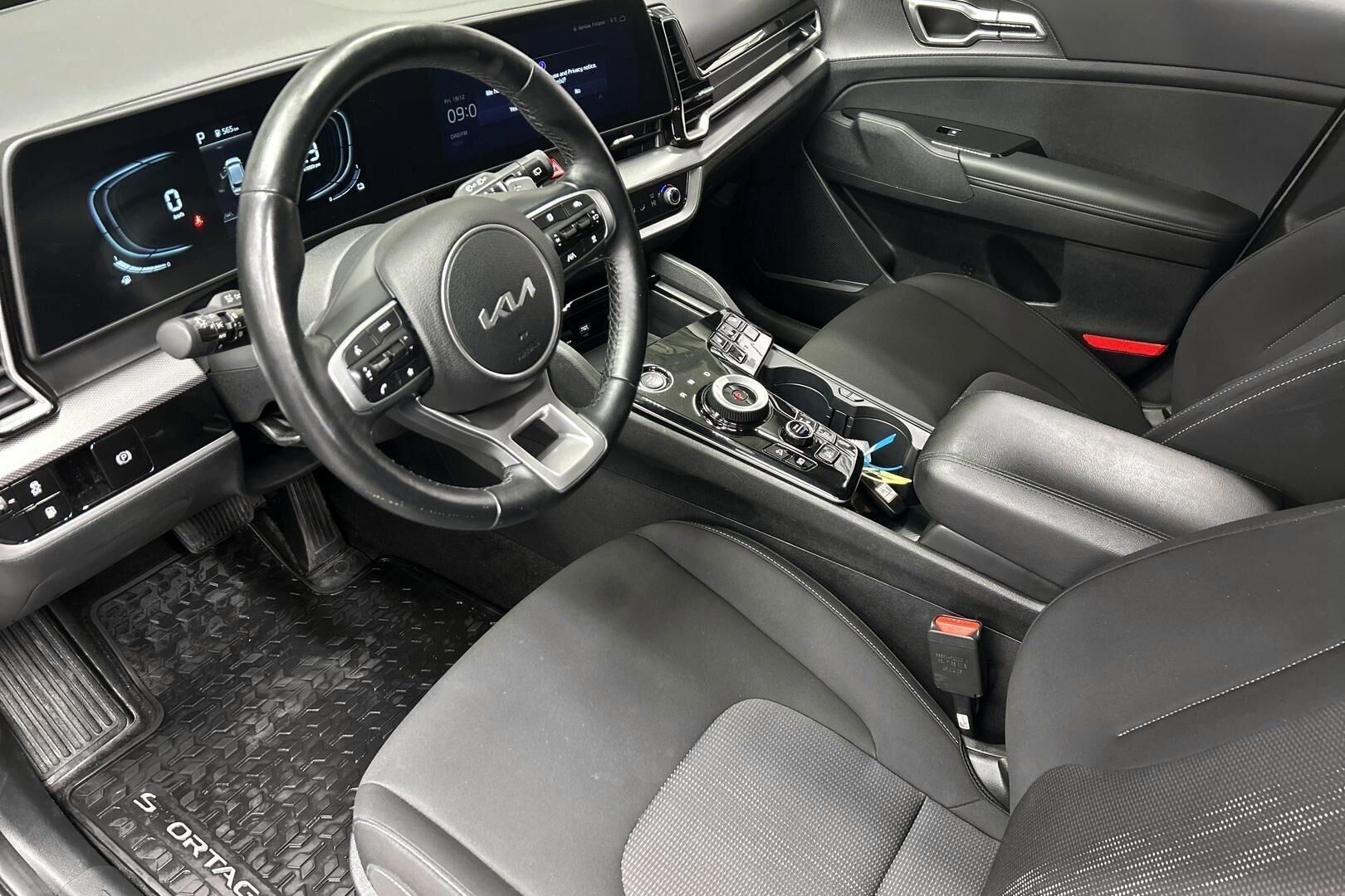 Kia Sportage iso kuva 6