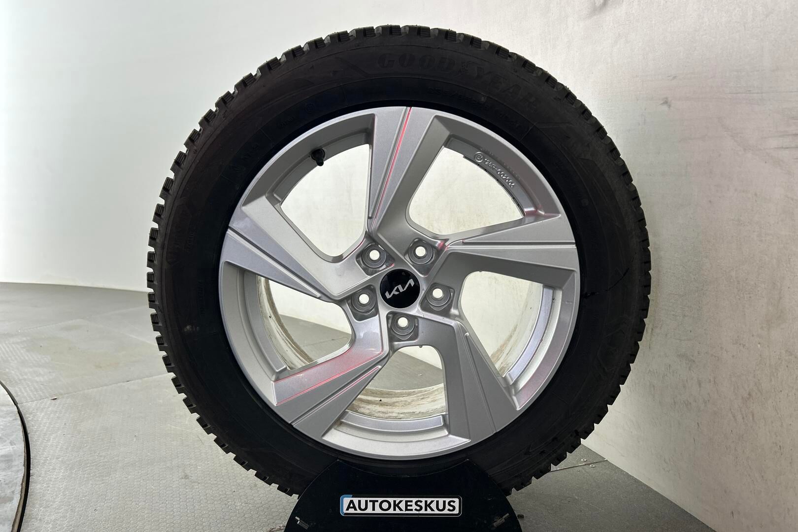 Kia Sportage iso kuva 12