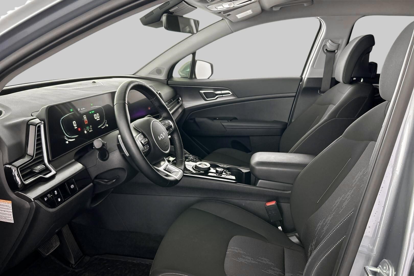 Kia Sportage iso kuva 8