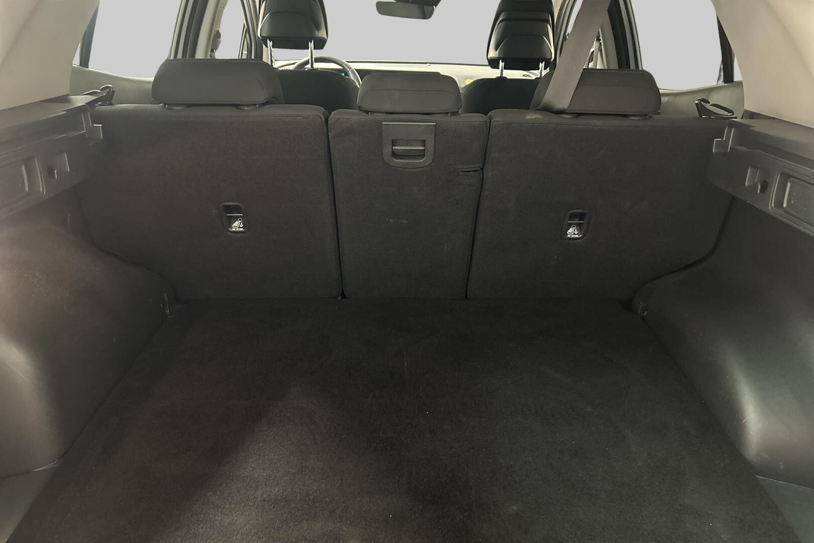 KIA Sportage iso kuva 10