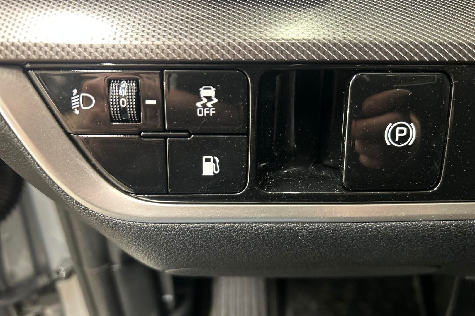 KIA Sportage iso kuva 13