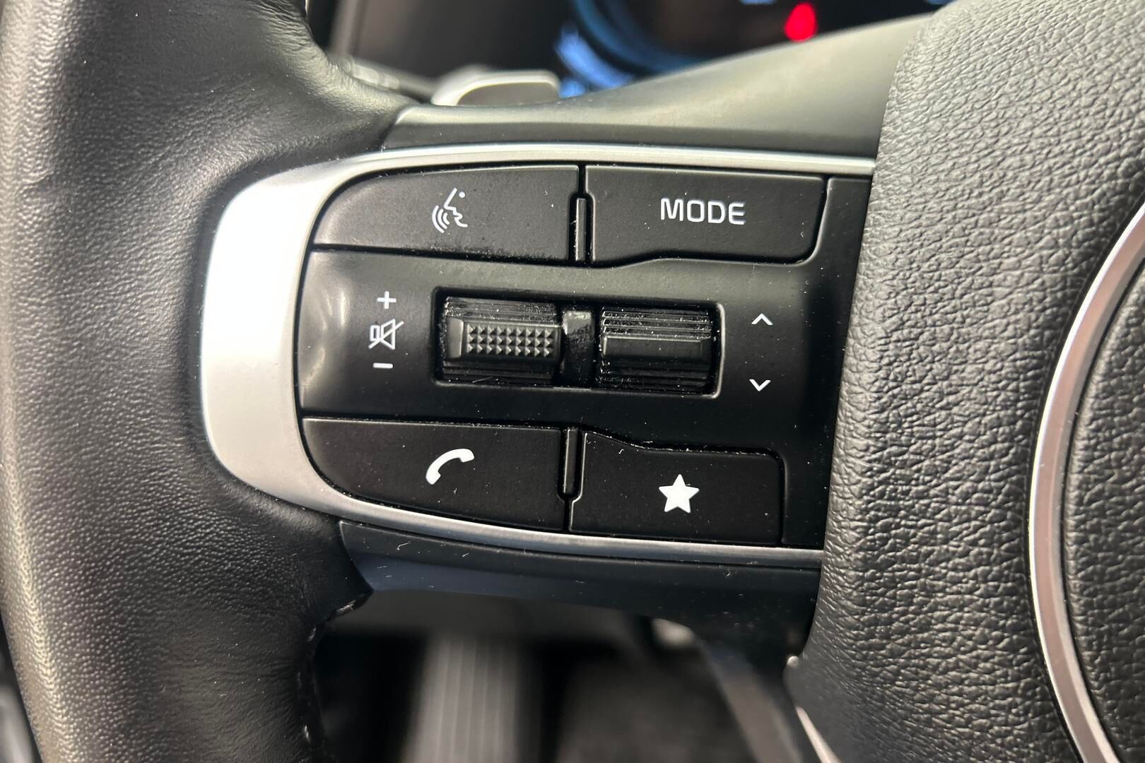 KIA Sportage iso kuva 14