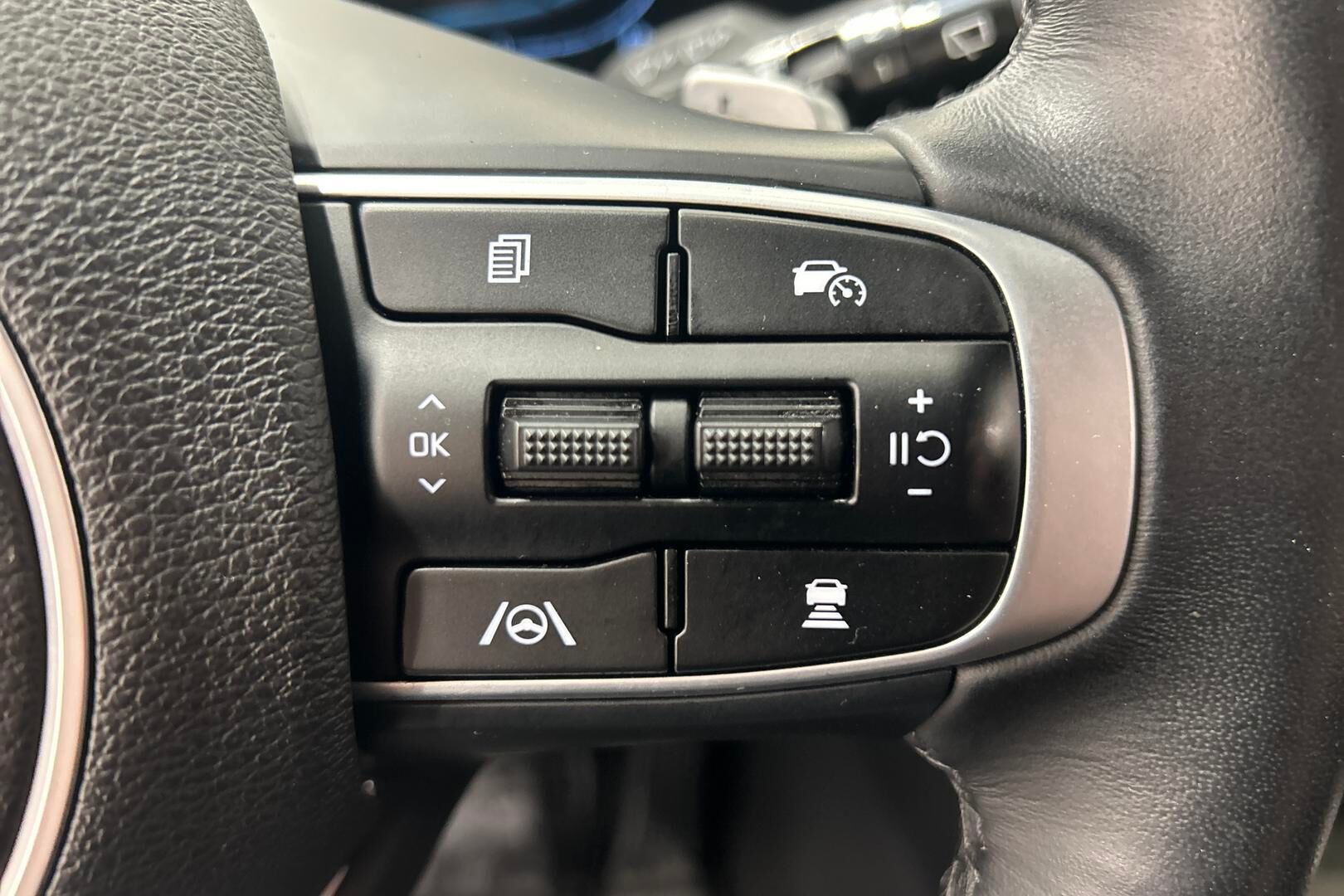 KIA Sportage iso kuva 15