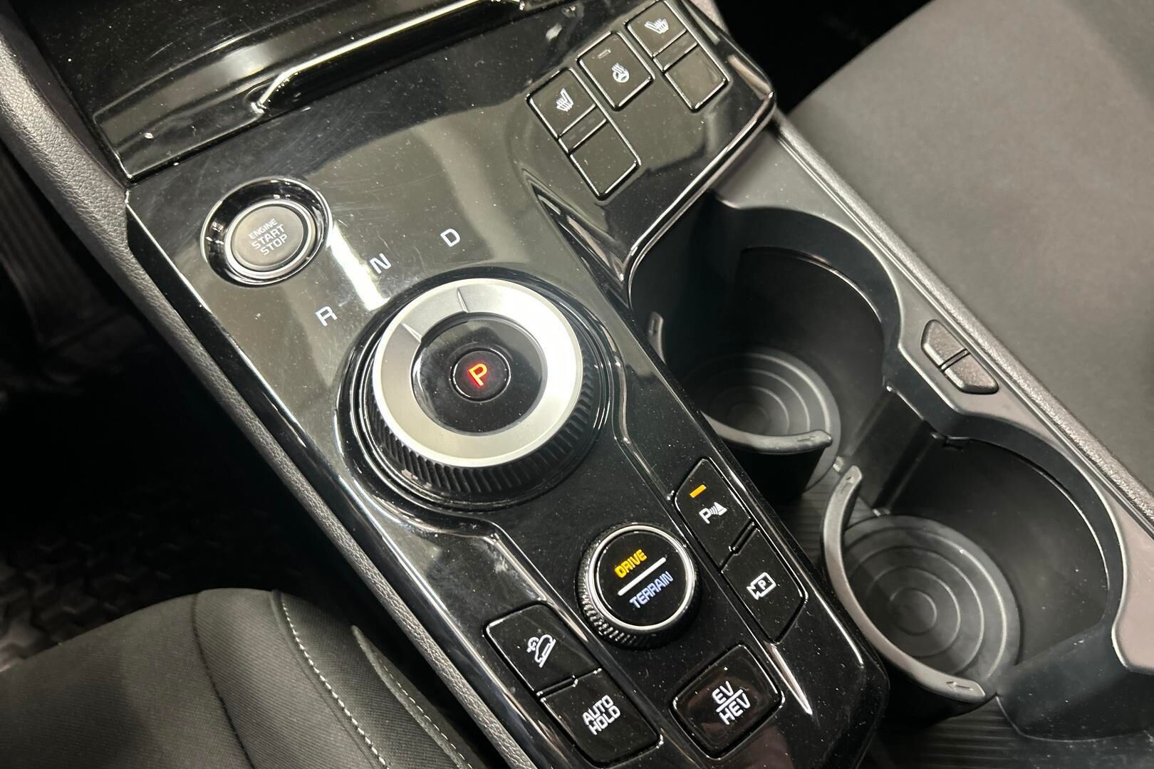KIA Sportage iso kuva 19