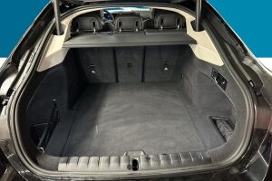 BMW i4 esikatselu 11