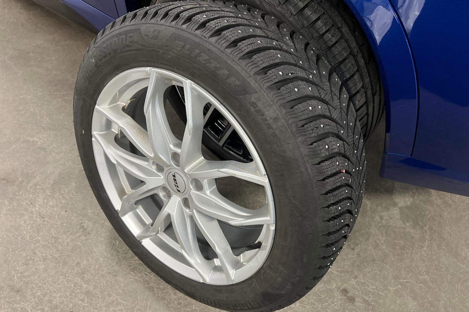 BMW X1 iso kuva 21
