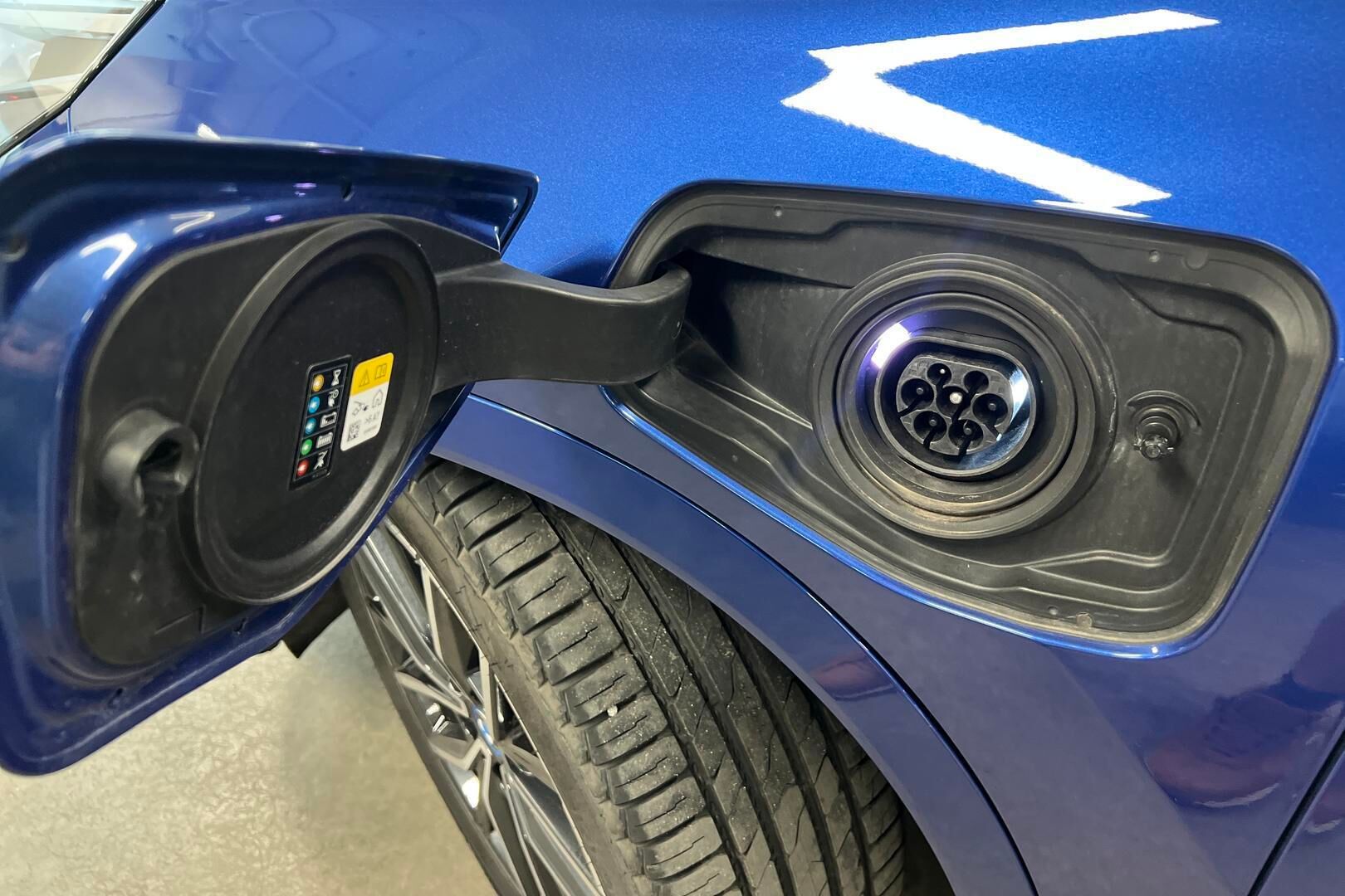 BMW X1 iso kuva 17