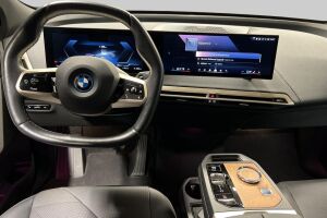 BMW IX esikatselu 10