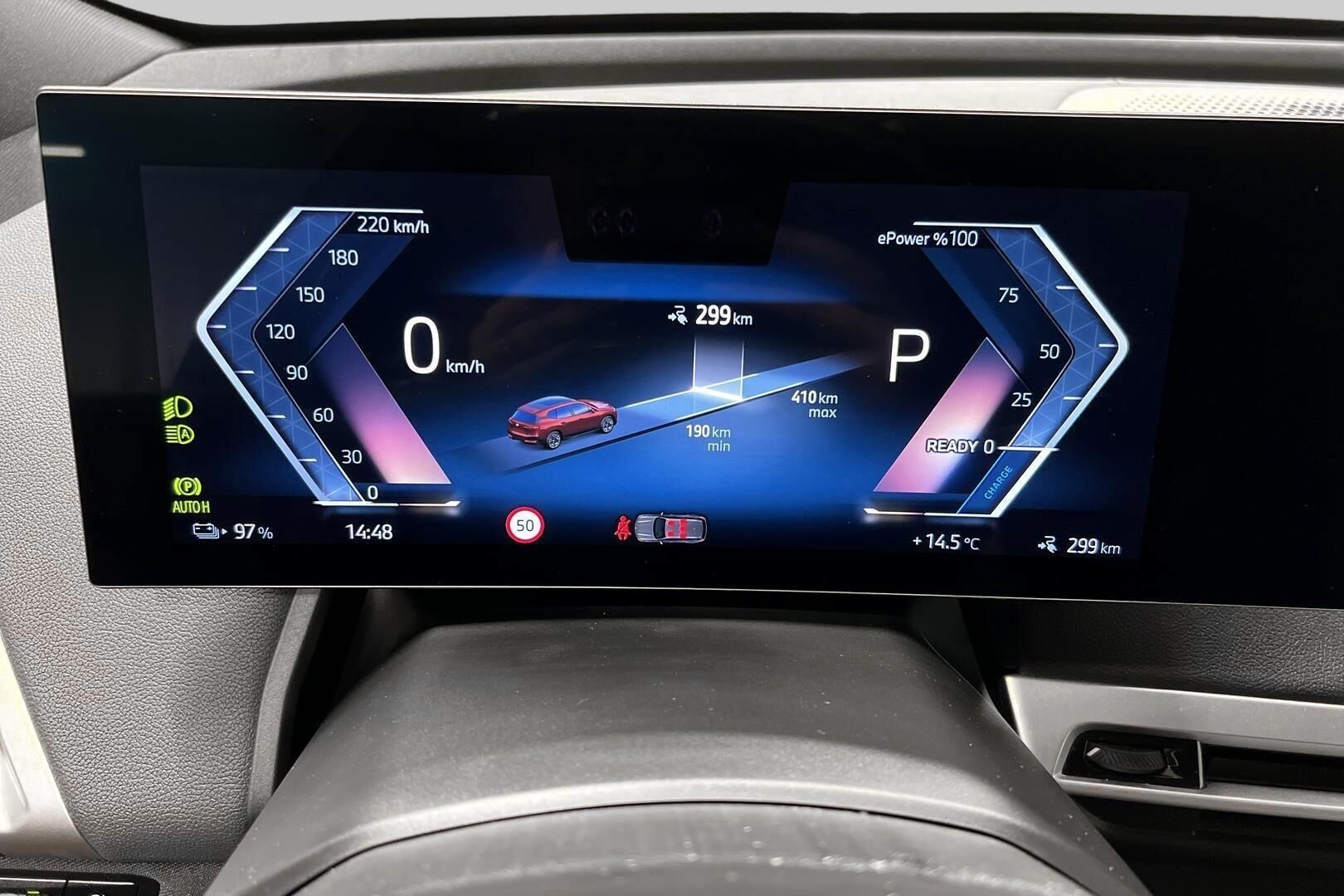 BMW IX iso kuva 13