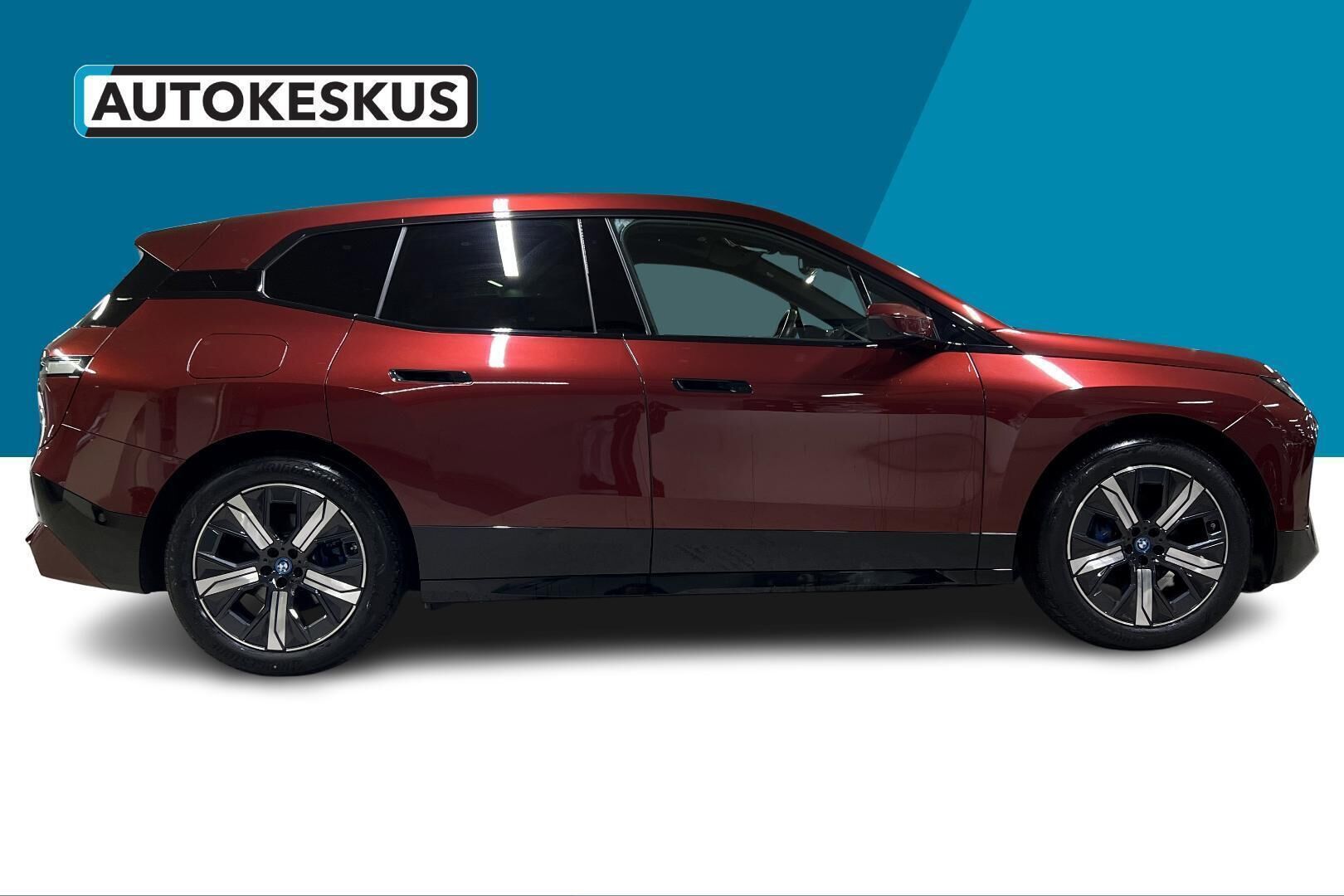BMW IX iso kuva 3