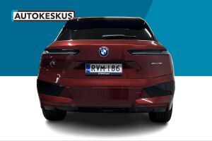 BMW IX esikatselu 6