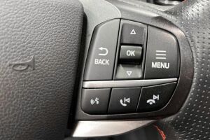 Ford Explorer esikatselu 15