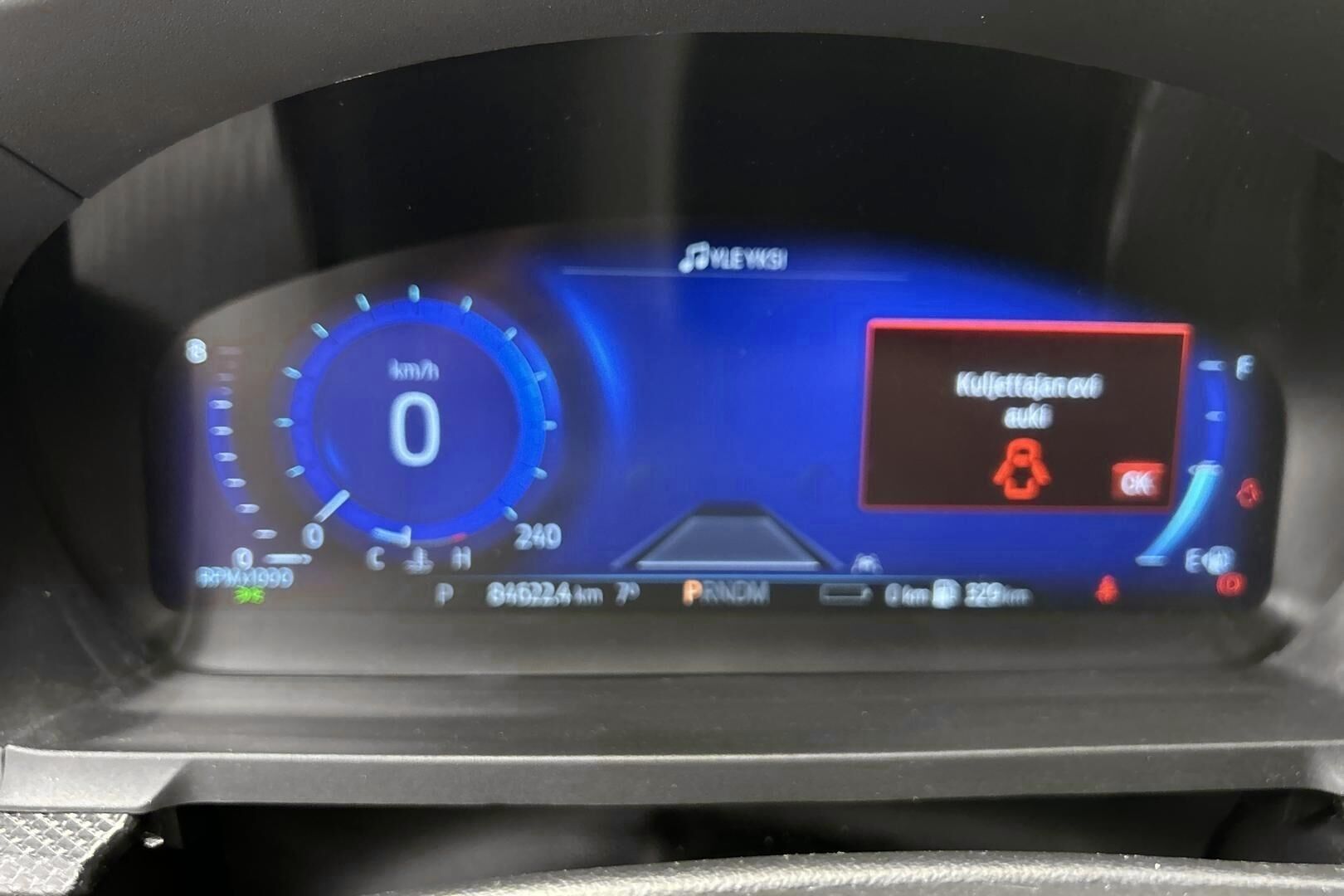 Ford Explorer iso kuva 16