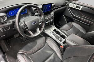 Ford Explorer esikatselu 22