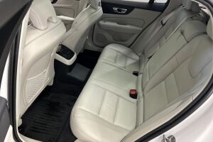 Volvo V60 esikatselu 10