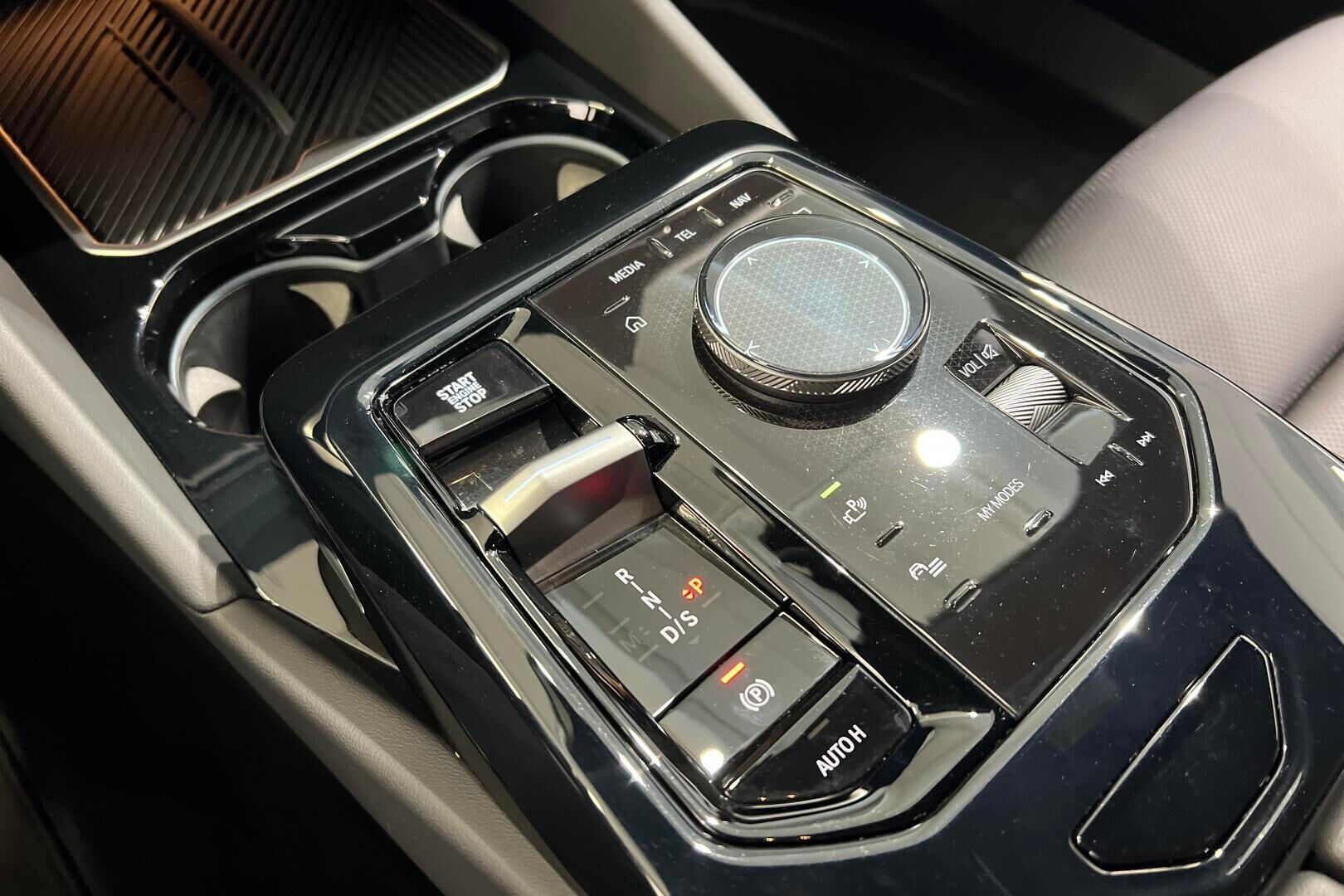 BMW 5-sarja iso kuva 23