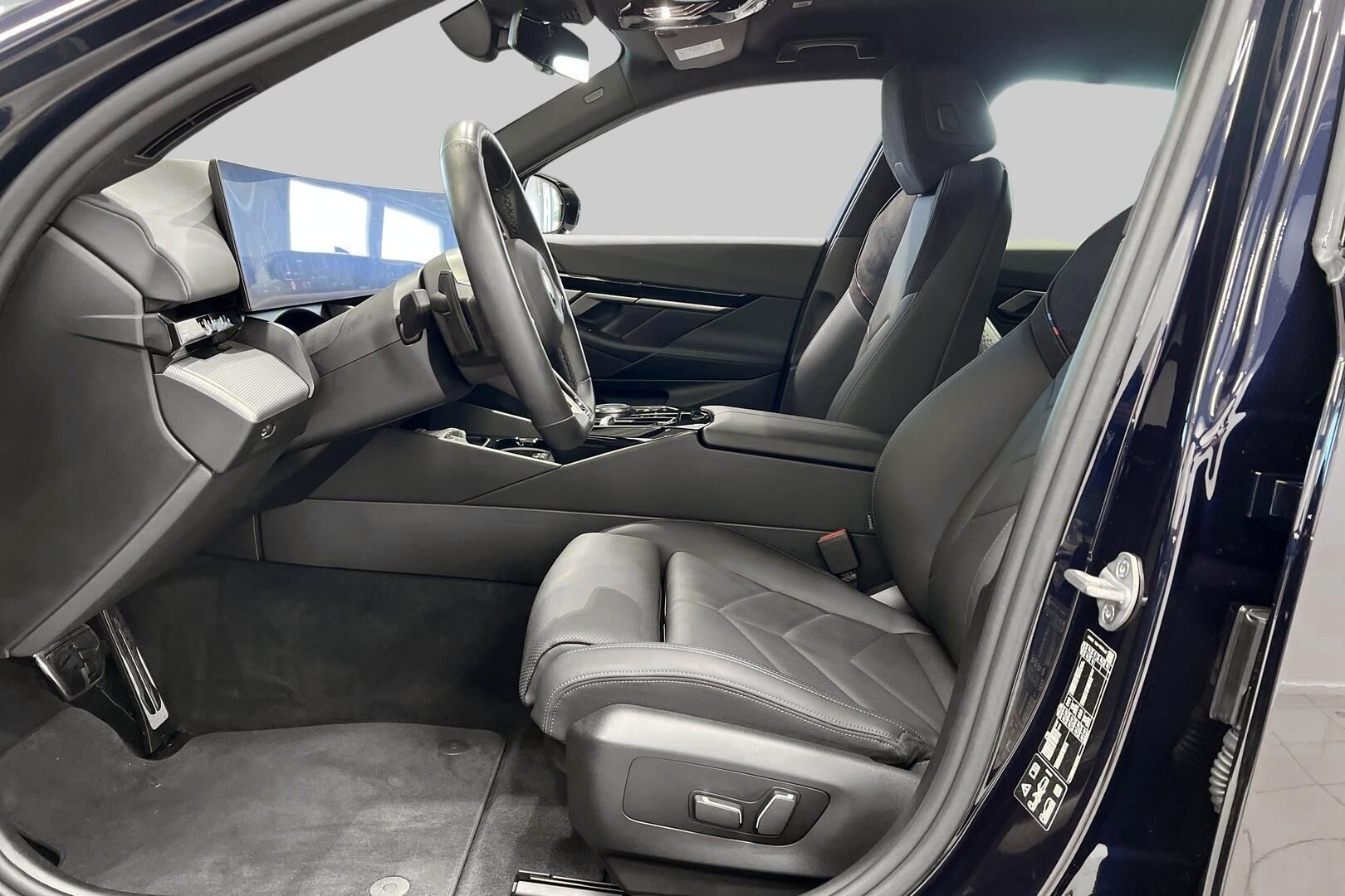 BMW 5-sarja iso kuva 8