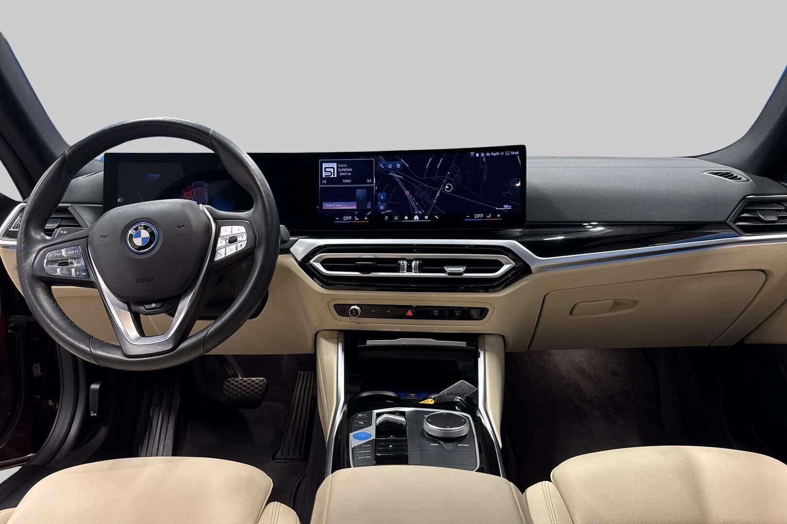 BMW i4 iso kuva 11