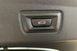 BMW i4 esikatselu 13