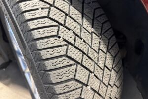 BMW i4 esikatselu 14