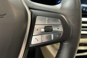 BMW i4 esikatselu 16