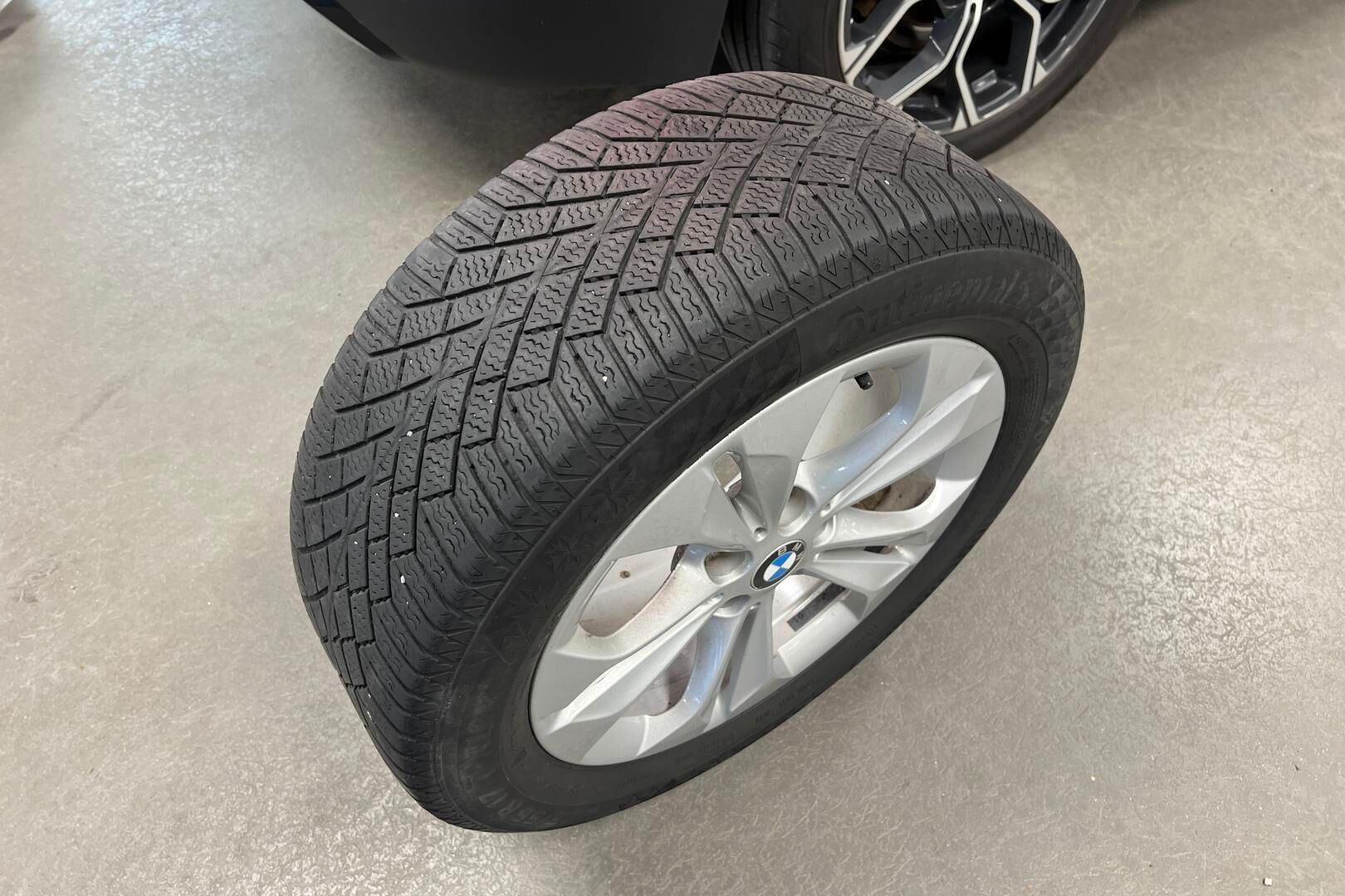BMW X1 iso kuva 14