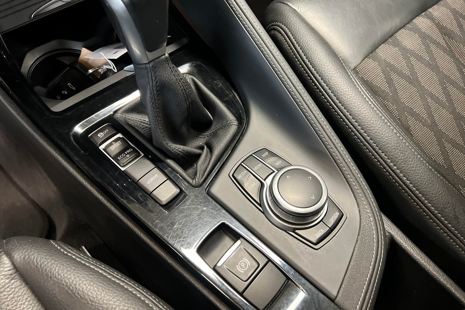 BMW X1 iso kuva 20