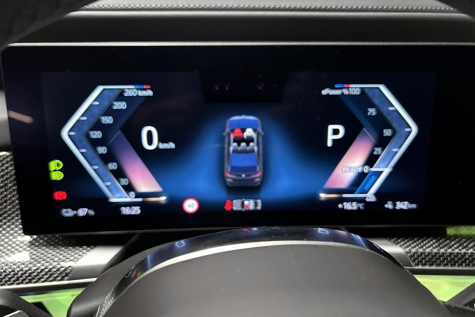 BMW i7 iso kuva 13