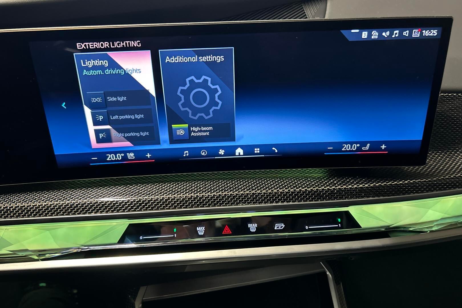 BMW i7 iso kuva 14