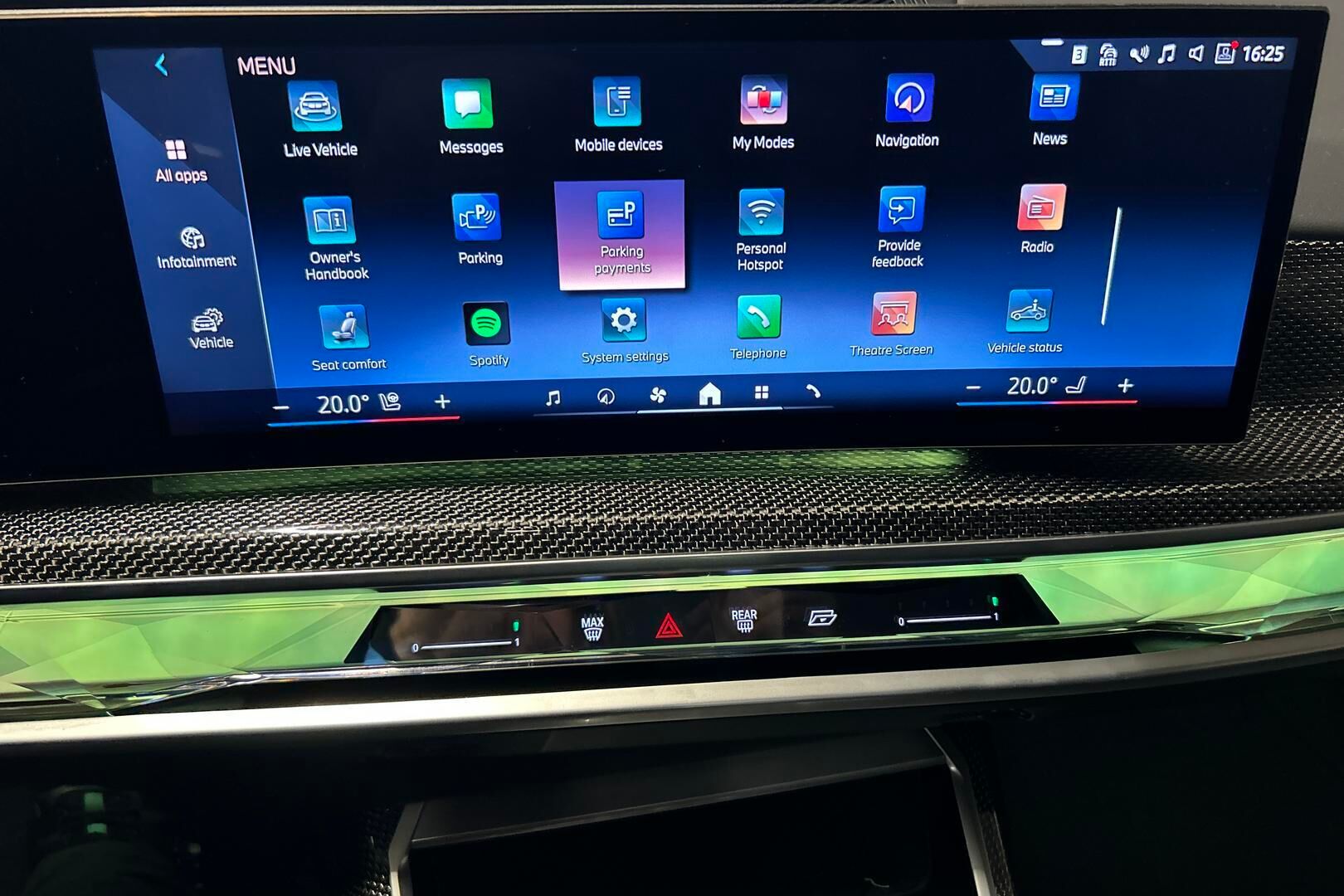 BMW i7 iso kuva 16
