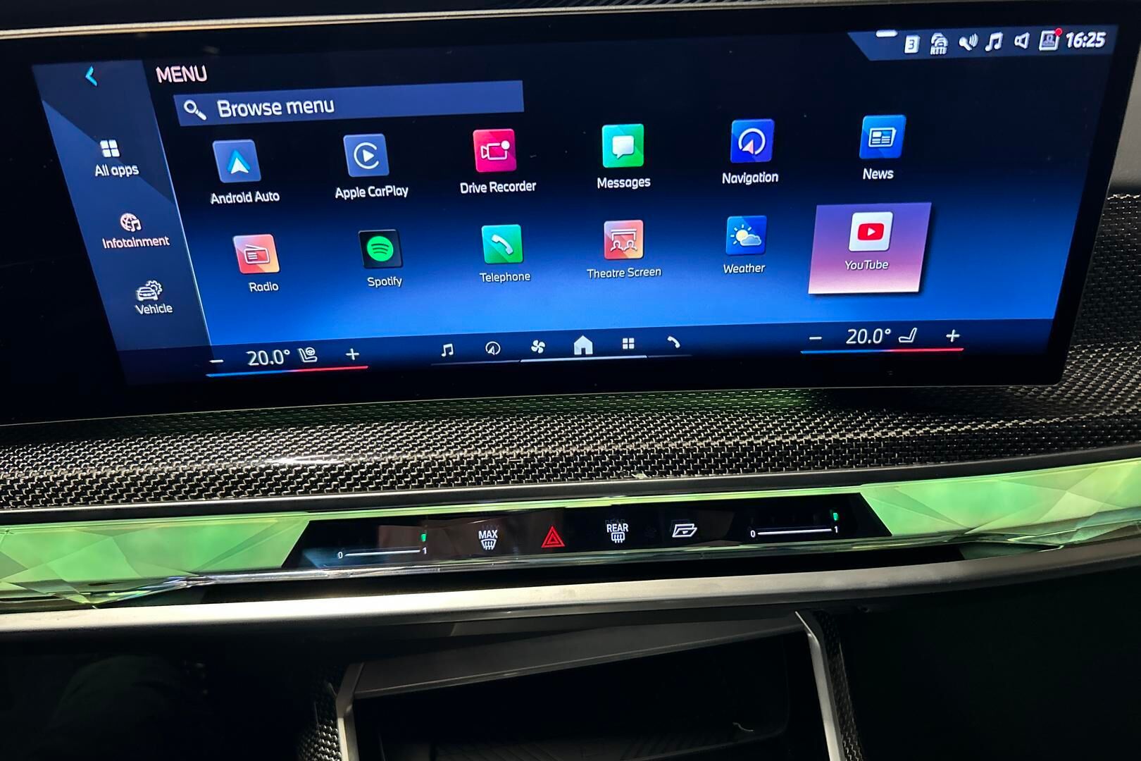 BMW i7 iso kuva 18