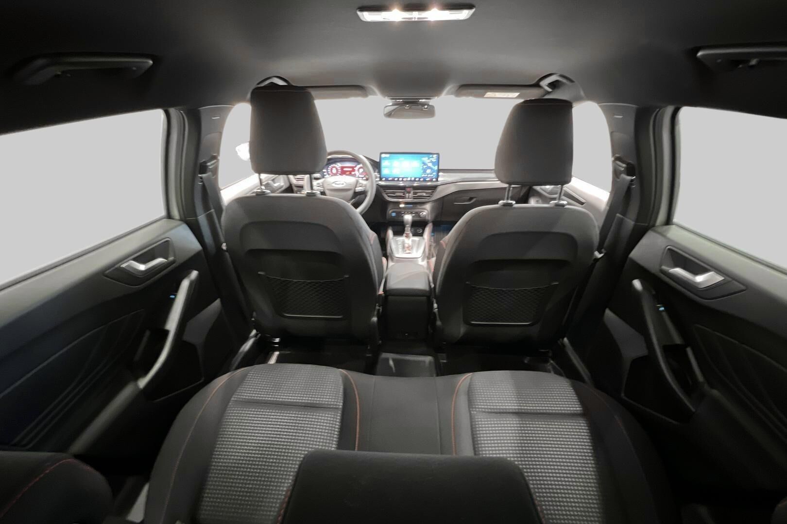 Ford Focus iso kuva 12