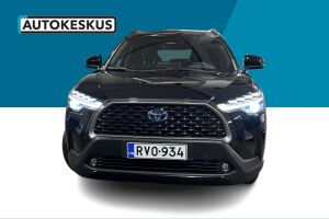 Toyota Corolla Cross esikatselu 2