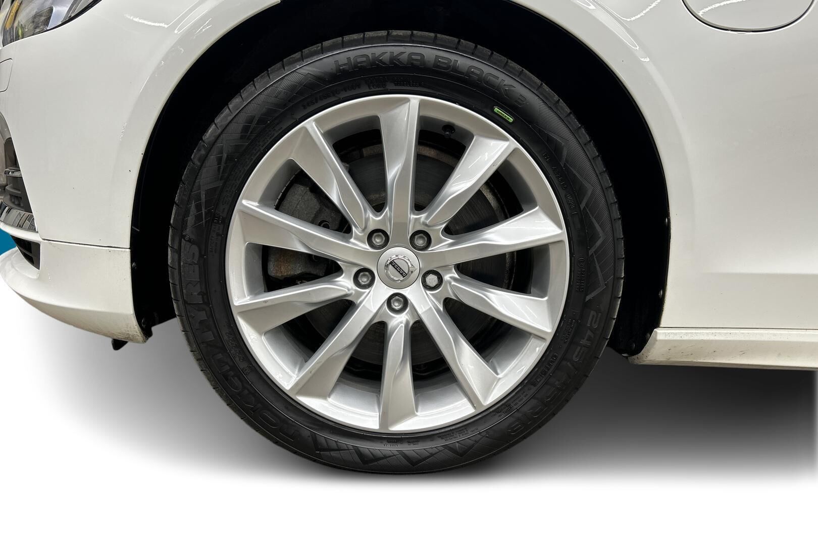 Volvo V90 iso kuva 12