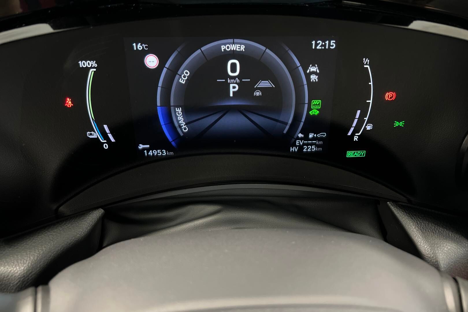Lexus NX iso kuva 14